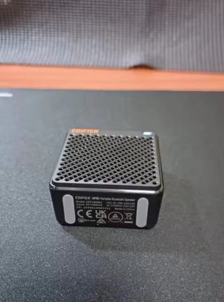 Altavoz Bluetooth 5.3 Edifier Portátil Impermeable