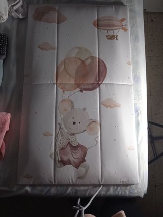 Cambiador de bebé hecho a mano