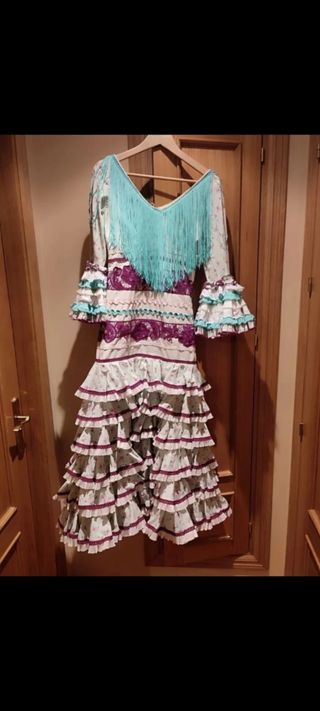 Vestido de flamenca niña