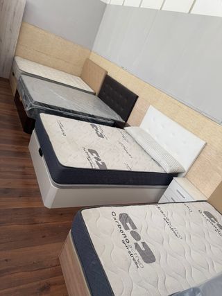 CANAPÉS Y COLCHONES EN LIQUIDACIÓN!