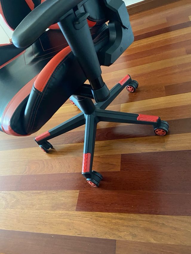 Silla Gamer Predator Negra y Roja