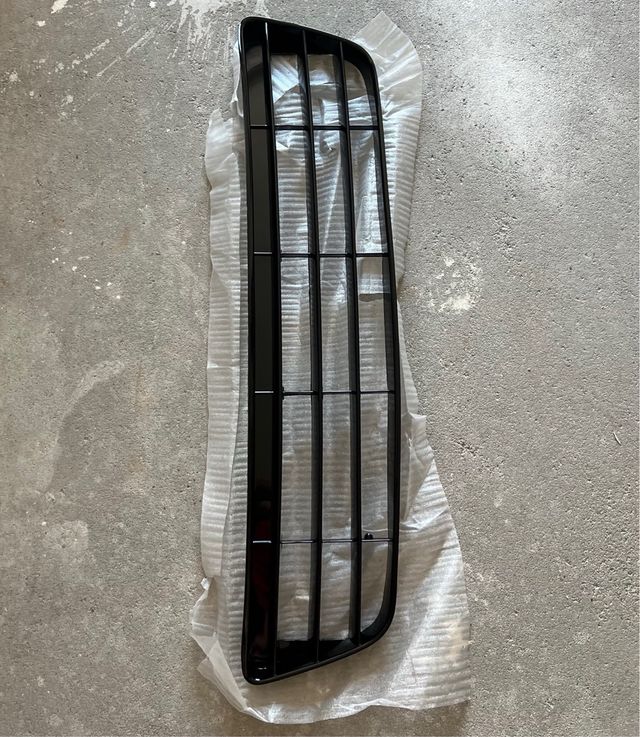 Rejilla Central VW Scirocco R20 1K8853677 A