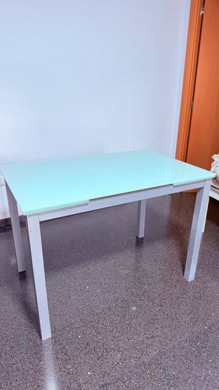 MESA DE COMEDOR EXTENSIBLE (NEGOCIABLE)