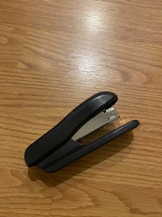 Grapadora MTL Negra 79001