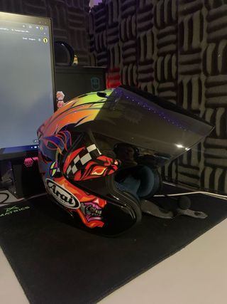 Capacete Arai size M com intercomunicador