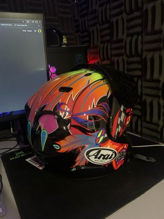 Capacete Arai size M com intercomunicador