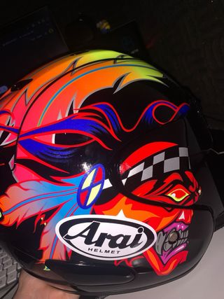Capacete Arai size M com intercomunicador