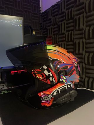 Capacete Arai size M com intercomunicador