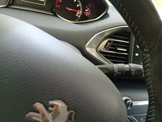 Peugeot 308 PureTech 130 SANDS Allure 96 kW (130 CV)