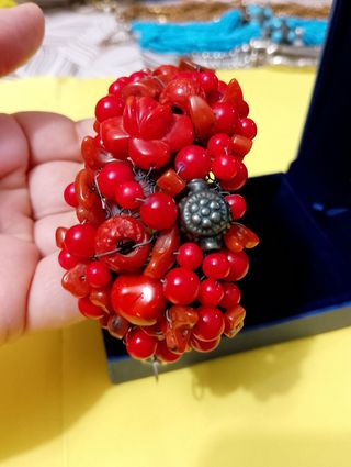 Bracciale simil corallo rosso e argento