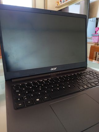 Computer portatile Acer, senza caricabatterie 