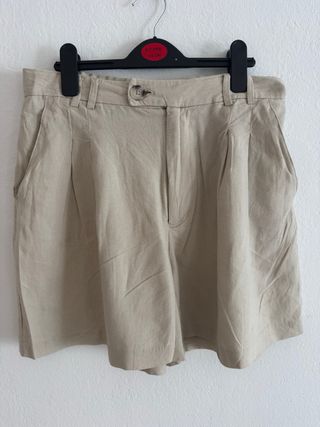 Pantalones cortos Stradivarius beige