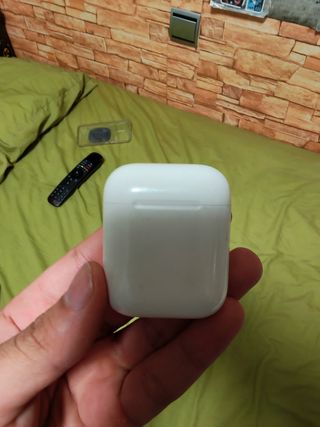 Apple AirPods