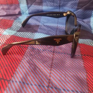 Gafas de sol Prada negras