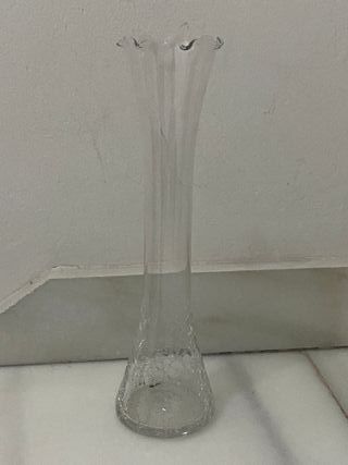 Jarrón / violetero antiguo de cristal de cristal