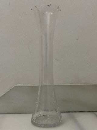 Jarrón / violetero antiguo de cristal de cristal