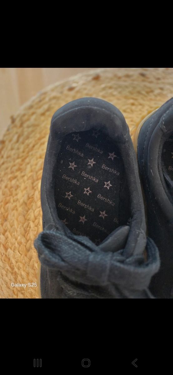 Zapatillas Bershka negras tela