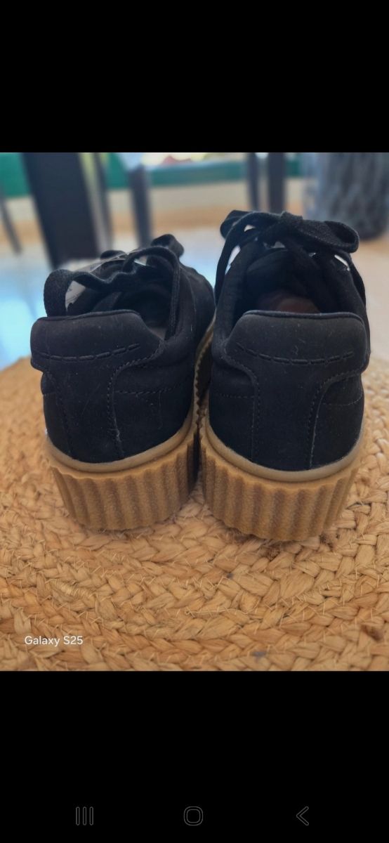 Zapatillas Bershka negras tela