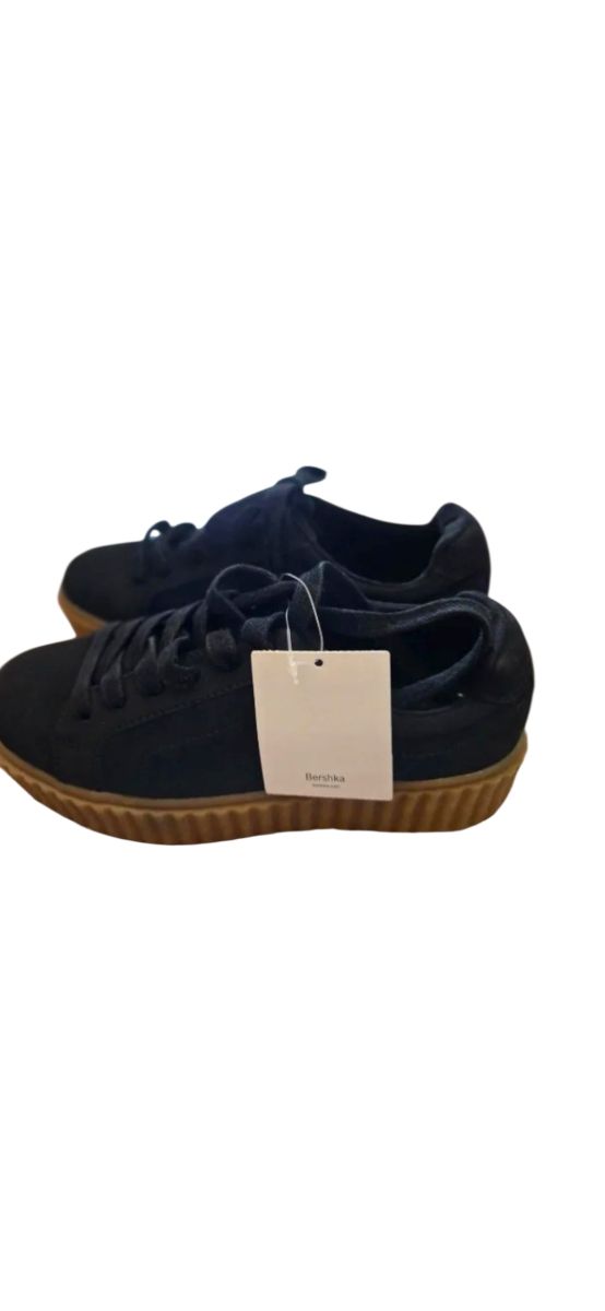 Zapatillas Bershka negras tela