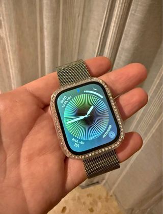 Apple Watch Series 10 con malla de titanio