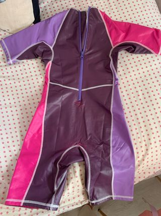 Neopreno Nabaiji niña corto violeta