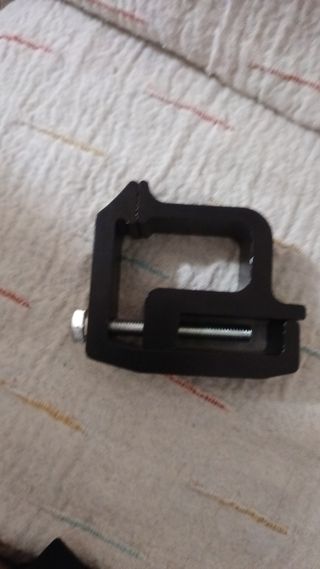 Abrazadera para camion hasta 28 unidades