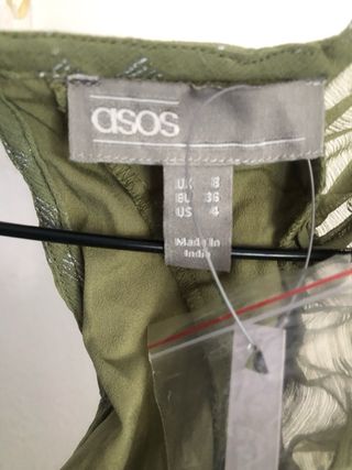 Abito ASOS verde con rouches