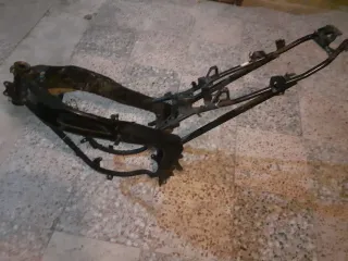 Chasis Yamaha TZR 50 con papeles.