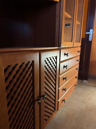Mueble de cocina o salón de madera