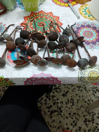 30 clavos antiguos forjados a mano