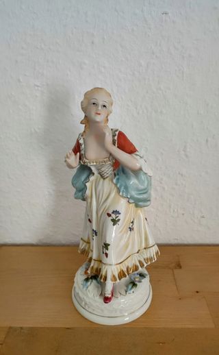 Figura Porcelana Alemana Dama Barroca