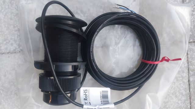 Transductor Raymarine T912 retráctil nuevo