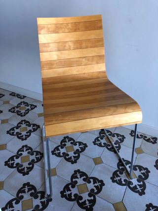 Silla diseño de madera