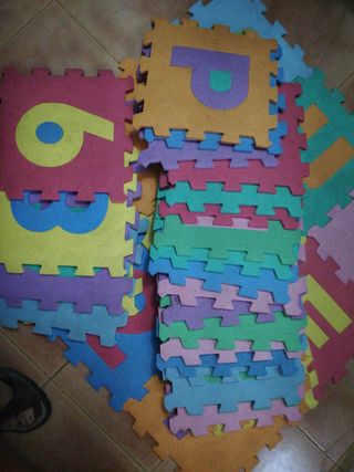 REGALO: Alfombra Puzzle Bebé Letras y Números
