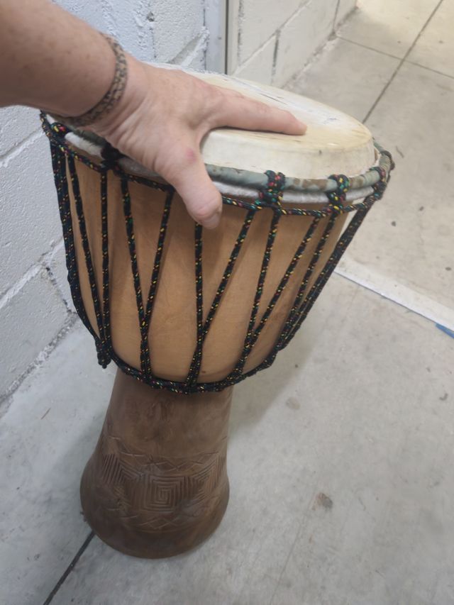 Bombo africano de madera