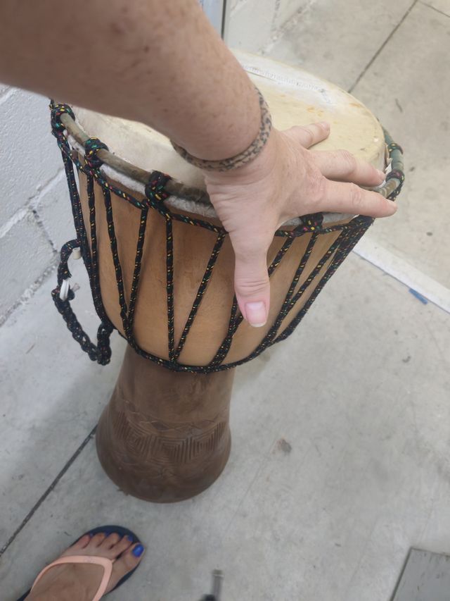 Bombo africano de madera