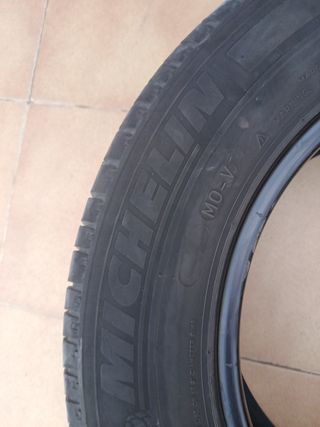 Neumático 225/65R16C