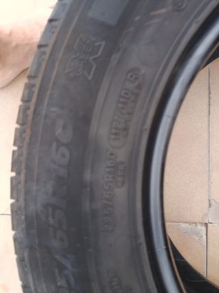 Neumático 225/65R16C