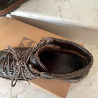 YAB stivaletti uomo Verdone marrone allacciati