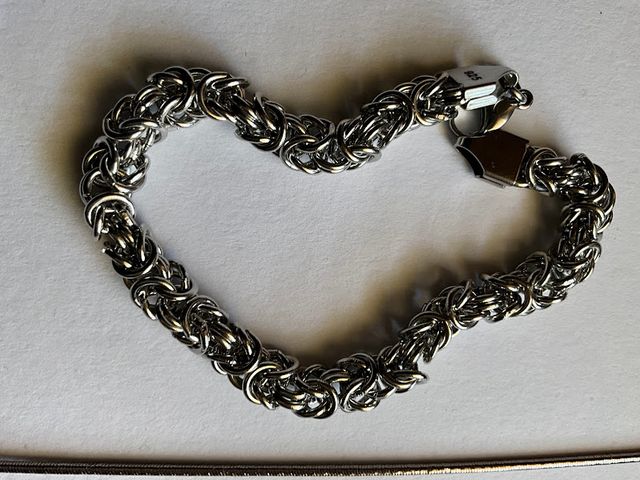 Bellissimo braccialetto in argento unisex