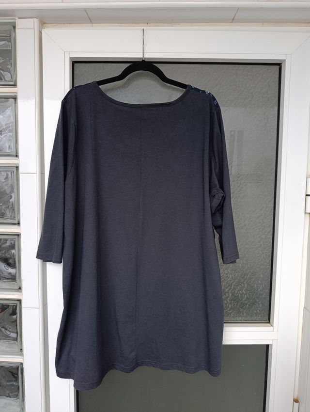 Túnica floral talla 50-52