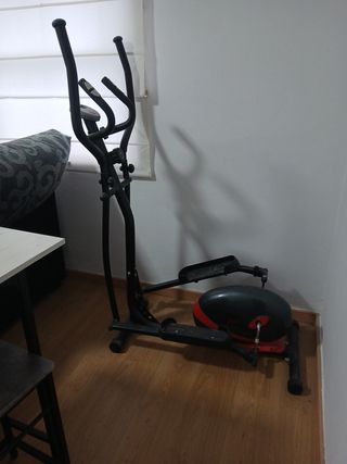 Elíptica de ejercicio