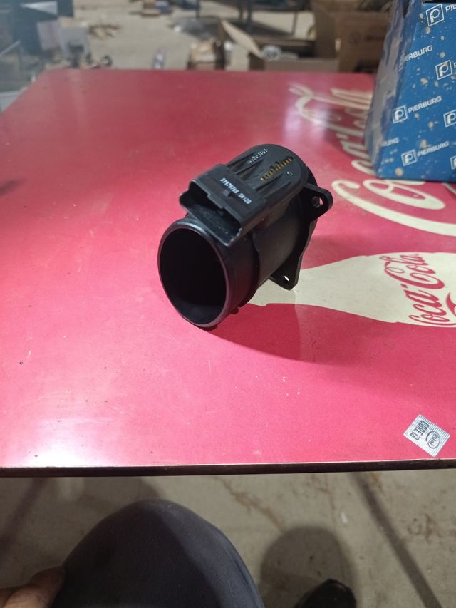 Caudalímetro Pierburg Peugeot 308