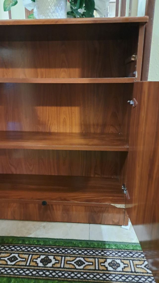 Mueble de entrada madera y cristal