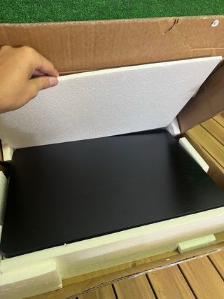Mesa auxiliar VASAGLE negra - Estilo moderno