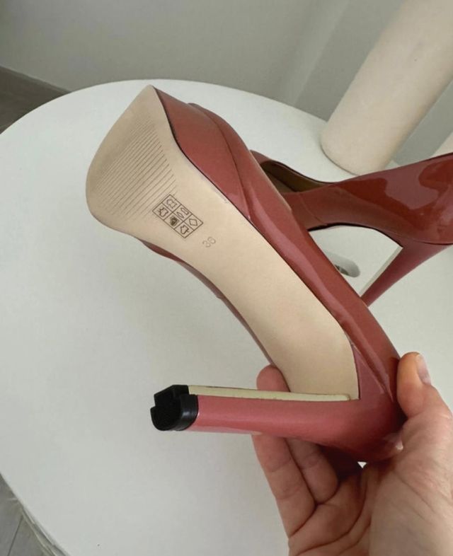 Salones Guess Rojos Peep Toe Tacón Aguja