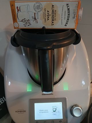 Thermomix TM5 con libro Cocina Fácil y Saludable
