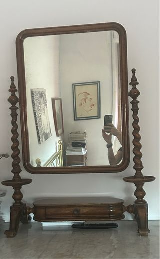 Specchiera da appoggio in legno con cassetto