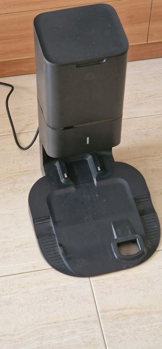 Base carga y vaciado Roomba i7 (No funciona)