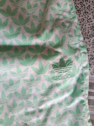 Pantalón corto Adidas verde Talla S